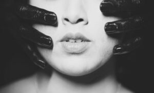 Flash Fiction #305 – I Contain Multitudes